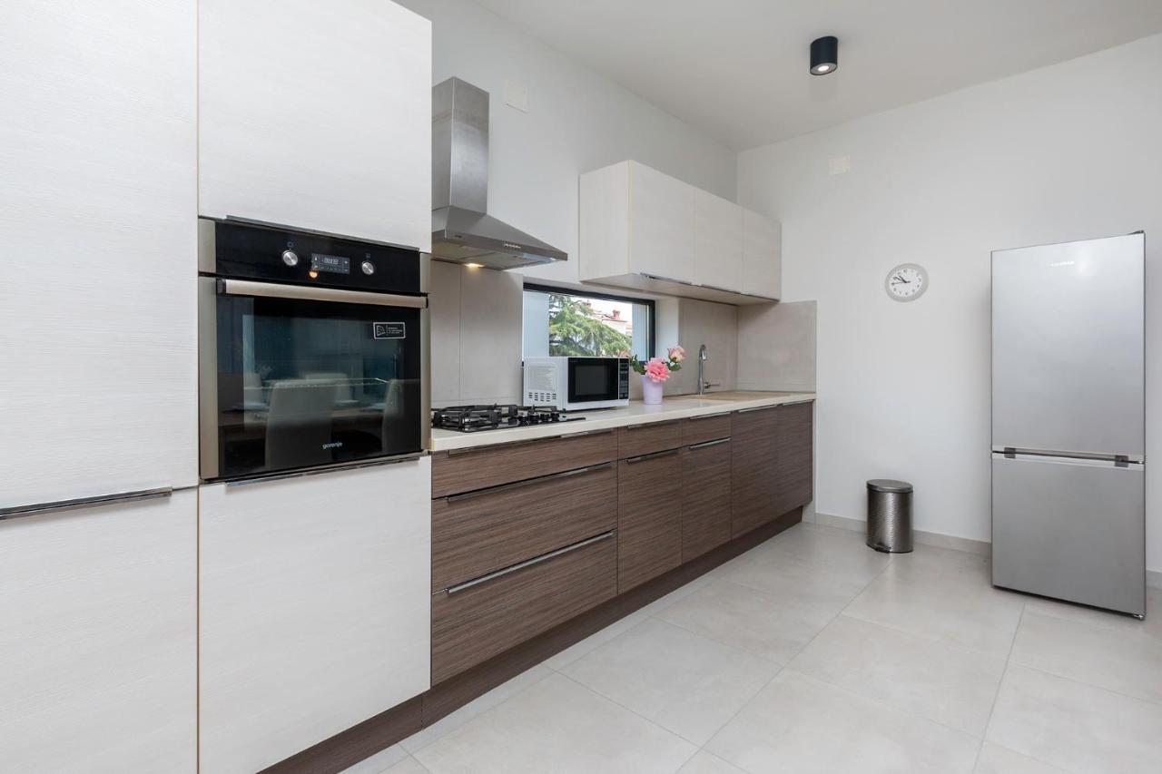 Apartman Olea Pula Exteriör bild