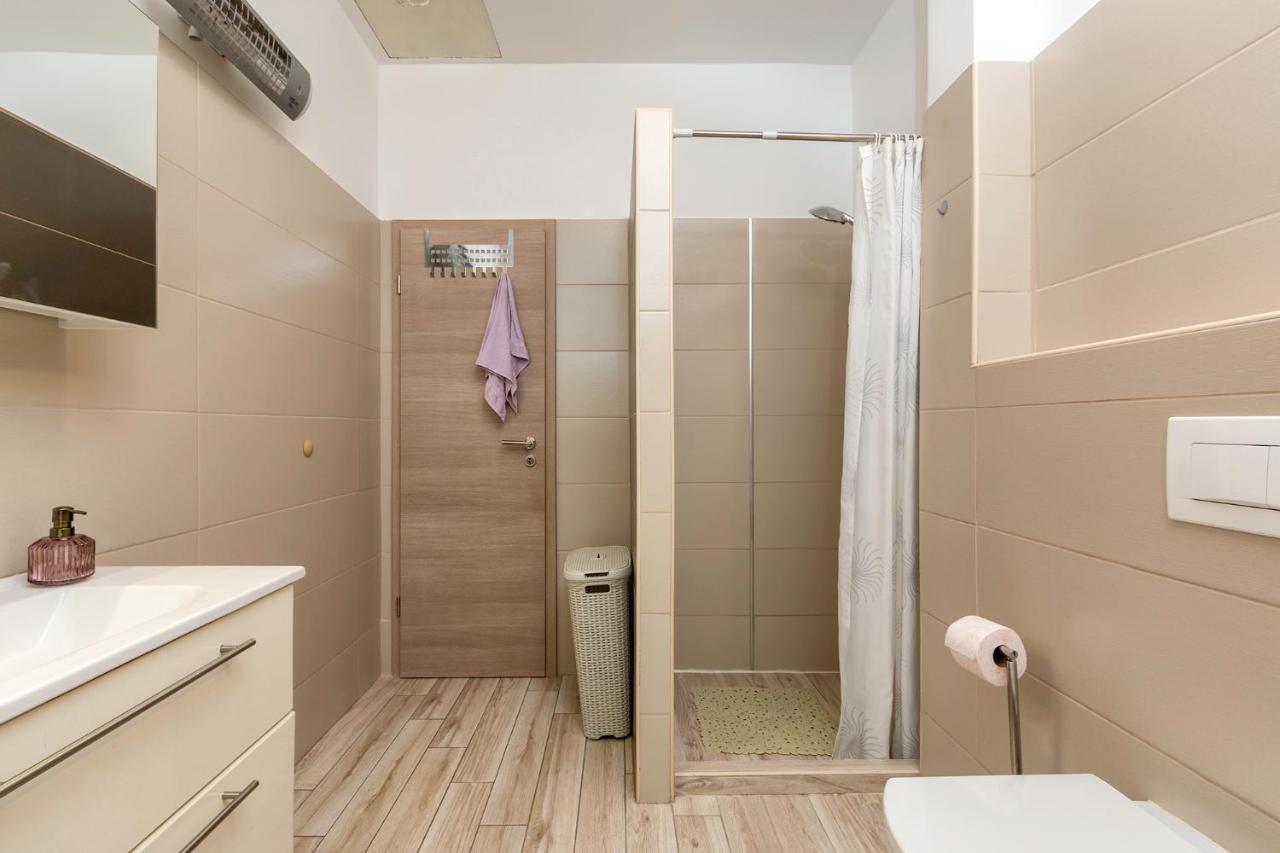 Apartman Olea Pula Exteriör bild